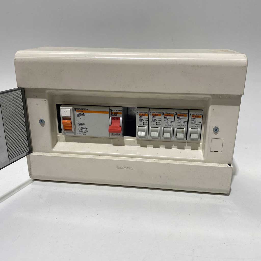ELECTRICAL SWITCHBOARD, Wall Mount Fuse Box